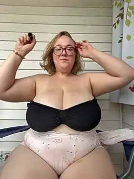 Snapshot of Kenzibb3 chatting on 11, 7, 2026 Kenzibb3 online show from 11, 7, 2026