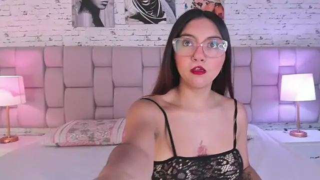 AshleeyRoberts online show from 13, 5, 2026