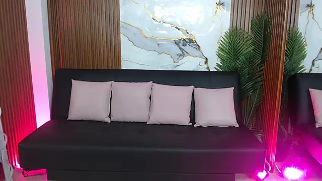 alonddra tay online show from 24, 4, 2026