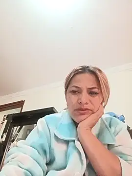 Snapshot of LUISA__07 chatting on 2, 5, 2026 LUISA 07 online show from 2, 5, 2026