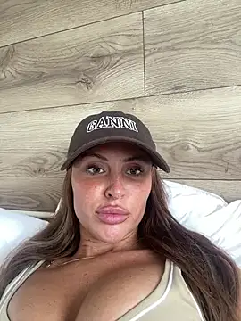 Selenaox online show from 19, 6, 2026
