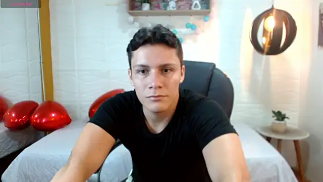 Zayn clausen online show from 13, 4, 2026