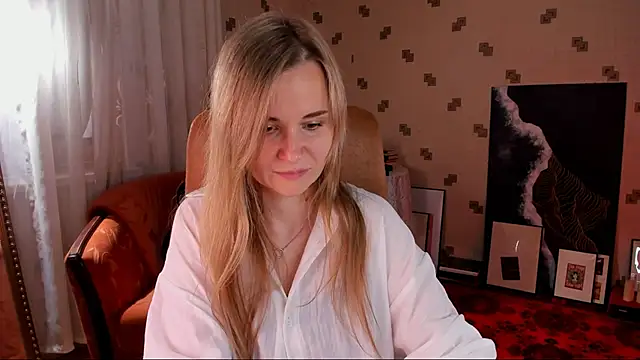 MiaSparkes online show from 22, 6, 2026