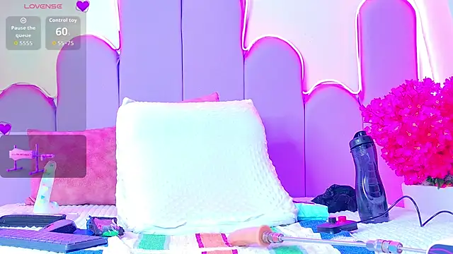 Candy Mari online show from 13, 6, 2026