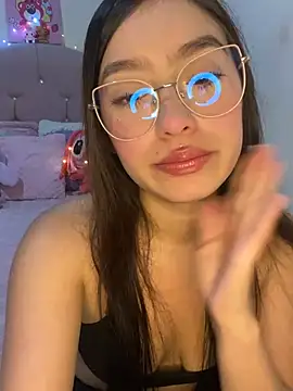 Snapshot of Miakittyyy chatting on 14, 4, 2026 Miakittyyy online show from 14, 4, 2026