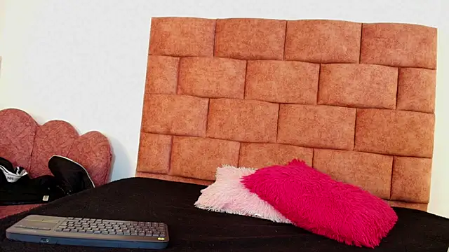 Mia Nasty Dirty online show from 11, 4, 2026