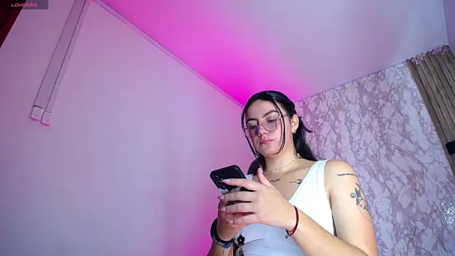 Miss Merlin  online show from 19, 4, 2026