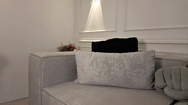 giigii hadidd online show from 27, 5, 2026