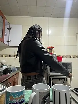 Lucyfer-fire online show from 28, 4, 2026