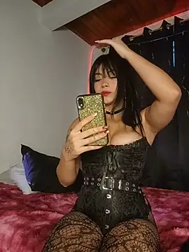 NefertitiXO online show from 6, 6, 2026