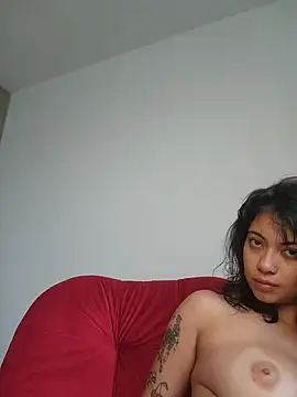 NefertitiXO online show from 3, 5, 2026
