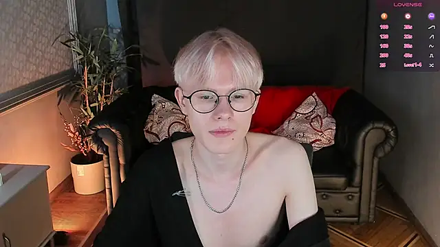 Snapshot of Liam_Blair chatting on 18, 6, 2026 Liam Blair online show from 18, 6, 2026