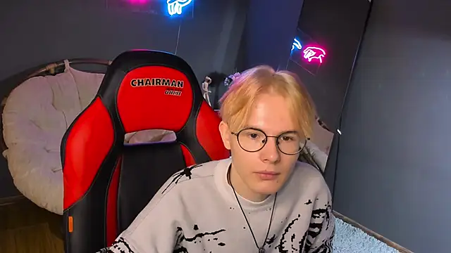 Liam Blair online show from 10, 4, 2026