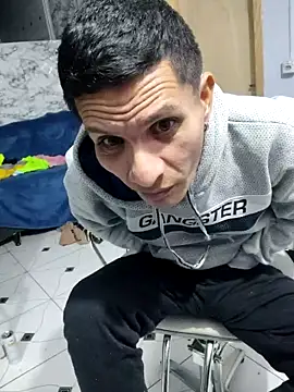 Snapshot of elchamogabotiktok chatting on 13, 4, 2026 elchamogabotiktok online show from 13, 4, 2026