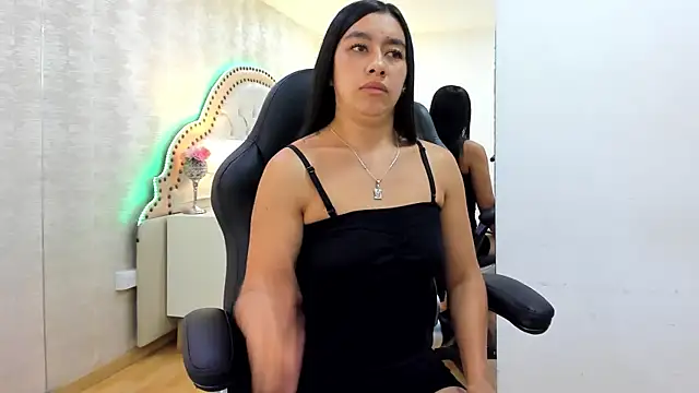 AlenaColeman online show from 17, 5, 2026