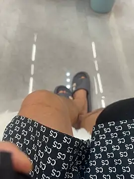 tanhua002 online show from 13, 4, 2026