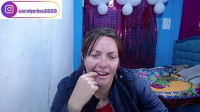 carolinhe26 online show from 17, 4, 2026