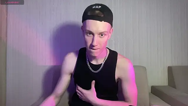 Travis Gracile online show from 23, 4, 2026