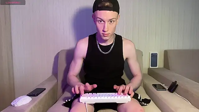 Travis Gracile online show from 3, 5, 2026