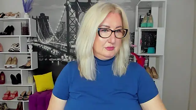 Snapshot of DianaFrances chatting on 3, 5, 2026 DianaFrances online show from 3, 5, 2026