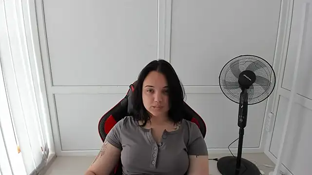 Snapshot of Caroline_cutte chatting on 14, 6, 2026 Caroline cutte online show from 14, 6, 2026