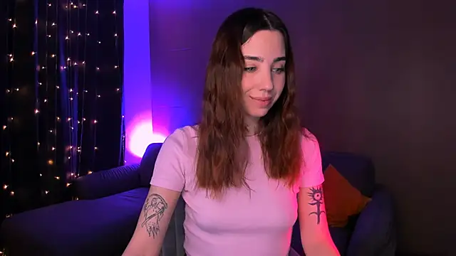 CharliGrace  online show from 16, 4, 2026