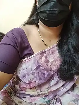 Stephaniee27 online show from 10, 7, 2026