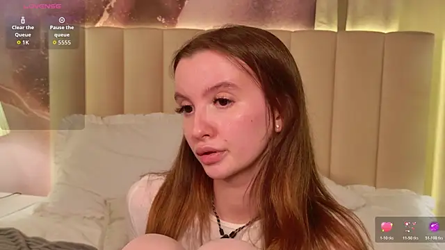 Molly  Quinn online show from 14, 7, 2026
