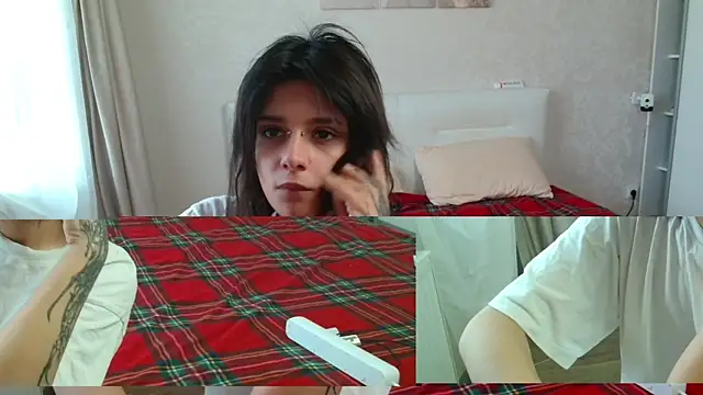 Snapshot of The_Slutty_Fox chatting on 23, 7, 2026 The Slutty Fox online show from 23, 7, 2026