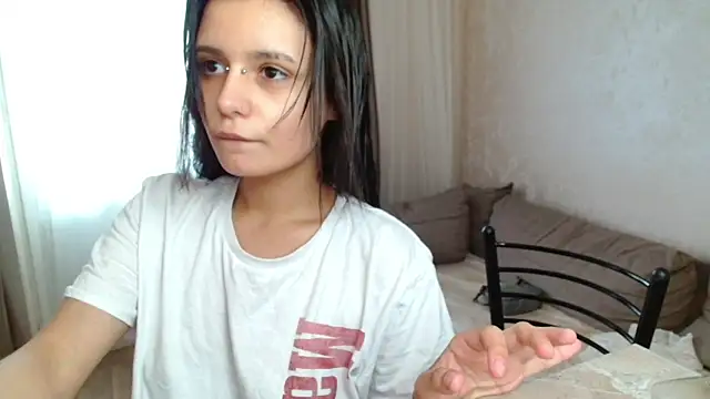 Snapshot of The_Slutty_Fox chatting on 30, 6, 2026 The Slutty Fox online show from 30, 6, 2026