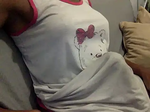 Snapshot of RayanneCampbell-25cm chatting on 26, 4, 2026 RayanneCampbell-25cm online show from 26, 4, 2026
