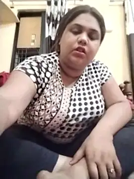 Snapshot of hotsilk21 chatting on 19, 5, 2026 hotsilk21 online show from 19, 5, 2026