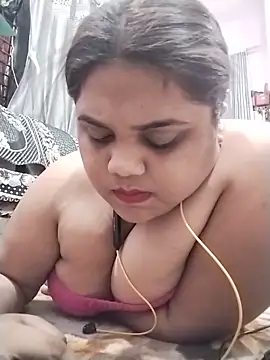 Snapshot of hotsilk21 chatting on 27, 5, 2026 hotsilk21 online show from 27, 5, 2026