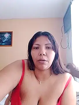 Izel  online show from 11, 4, 2026