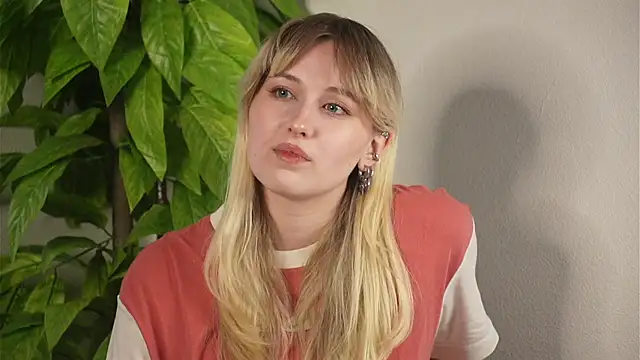 IdaEstel online show from 11, 4, 2026