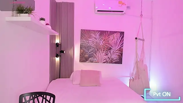 ivania lua online show from 14, 4, 2026