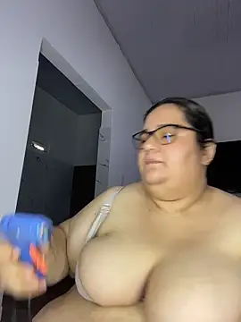 marianacooper120730 online show from 15, 4, 2026