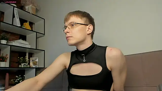 TwinkWhite online show from 4, 5, 2026