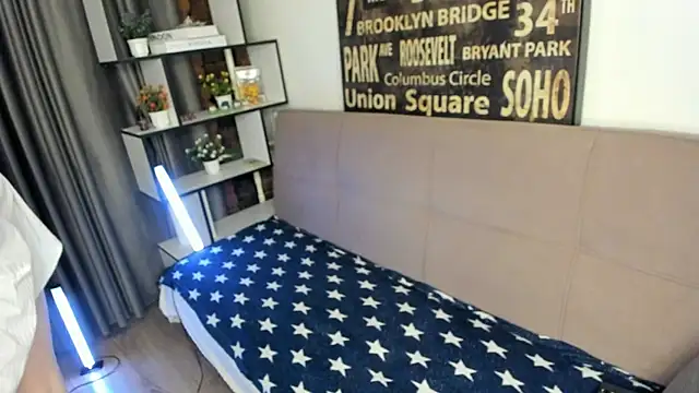 TwinkWhite online show from 16, 5, 2026