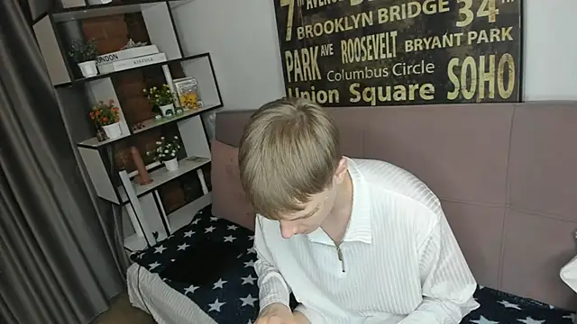 TwinkWhite online show from 23, 5, 2026