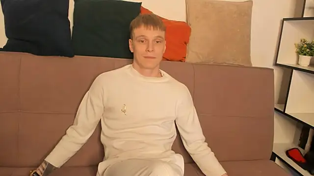 TwinkWhite online show from 13, 4, 2026