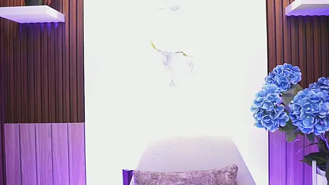 BrianaLane online show from 8, 7, 2026
