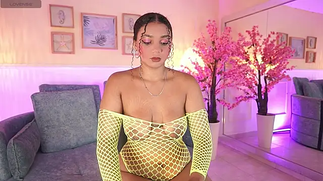 BrianaLane online show from 30, 6, 2026