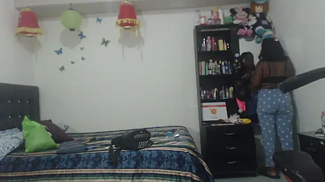 hotbrunettecasandra online show from 13, 3, 2025