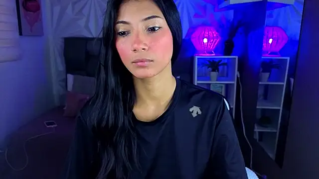 Perlaa moon  online show from 17, 6, 2026