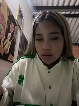 Kimmiebellarie online show from 7, 6, 2026