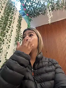 Kimmiebellarie online show from 12, 6, 2026