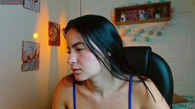 Snapshot of rosaleia_ chatting on 19, 6, 2026 rosaleia online show from 19, 6, 2026