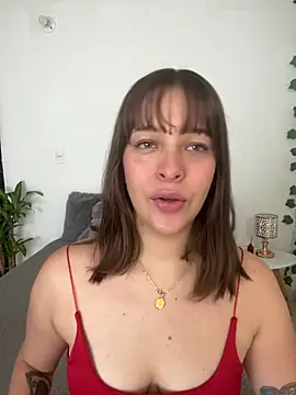 Snapshot of Mari_Rouse chatting on 21, 5, 2026 Mari Rouse online show from 21, 5, 2026