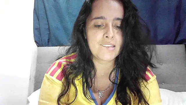 Estefany-magic online show from 4, 7, 2026